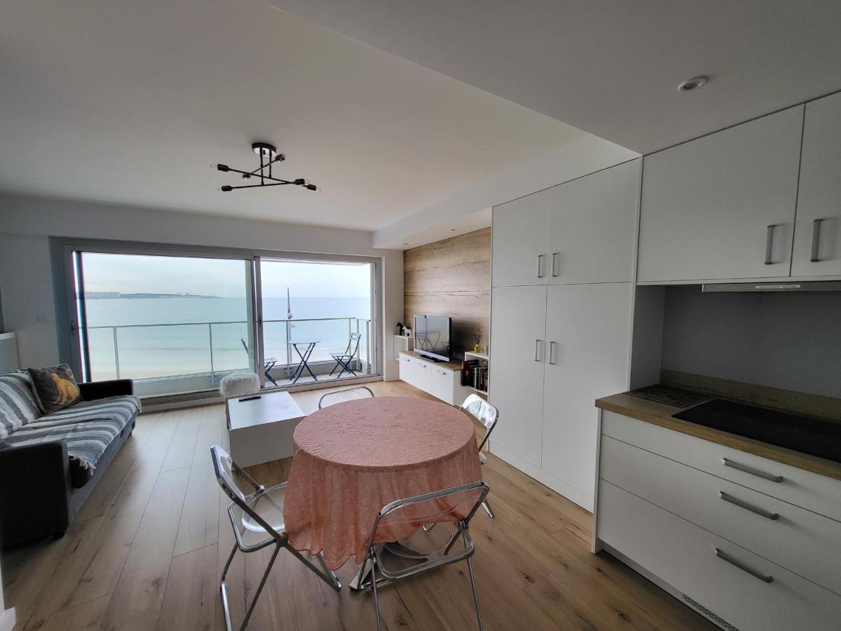 Appartement T2 Face Plage Avec Balcon, Cuisine Equipee Et Tv - Fr-1-92-908 Les Sables-dʼOlonne Екстериор снимка